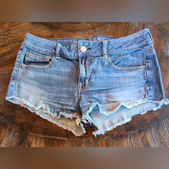 American Eagle Denim Shorts - Picture 1 of 3